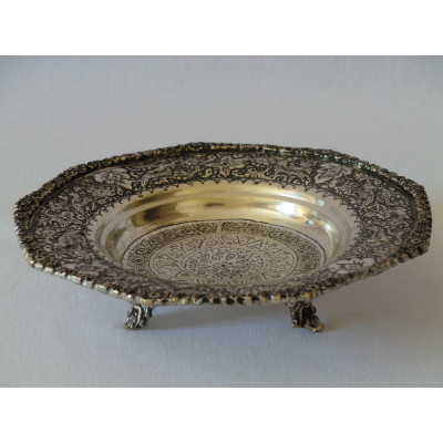 Hand Engraving on Sliver Plated Bowl Plate - HG2004